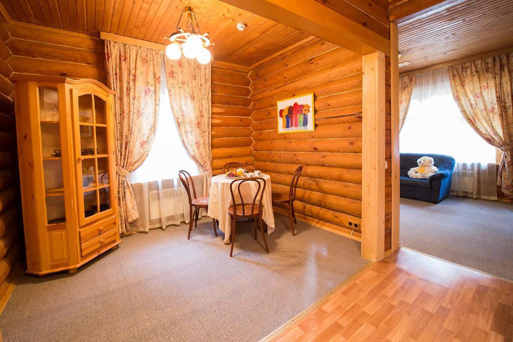 Lada Holiday Cottages Lopotovo Ruang foto