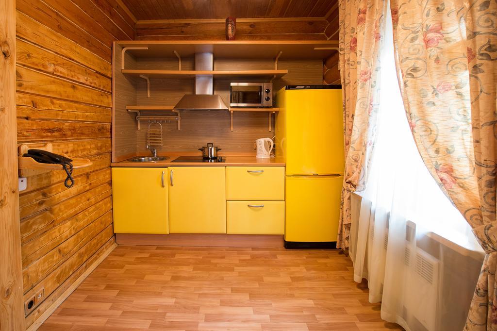 Lada Holiday Cottages Lopotovo Ruang foto